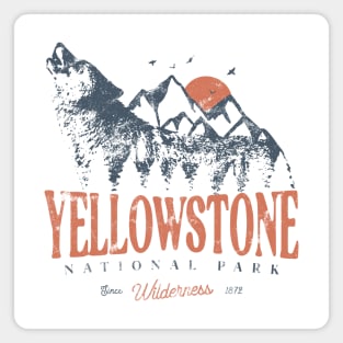 Yellowstone US National Park Wolf Mountains Adventure Vintage Magnet